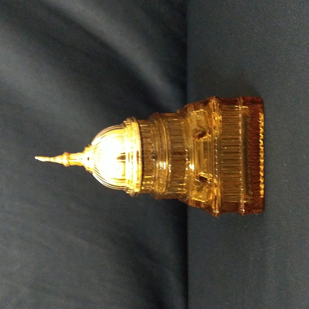 Vintage 1970's Avon The Capitol Decanter w/ Spicy After Shave EMPTY - Picture 2 of 3